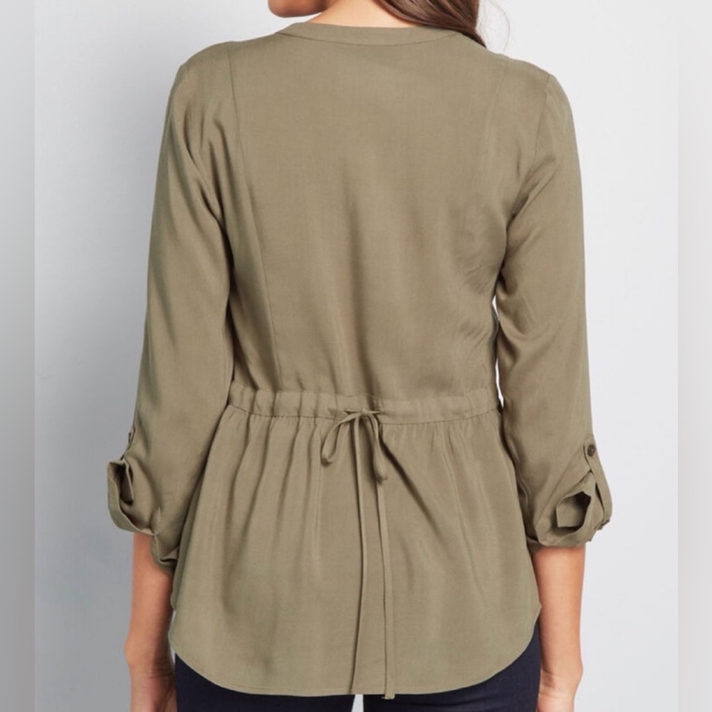 Modcloth Trusty Travel Button-Up Top - Sage Green